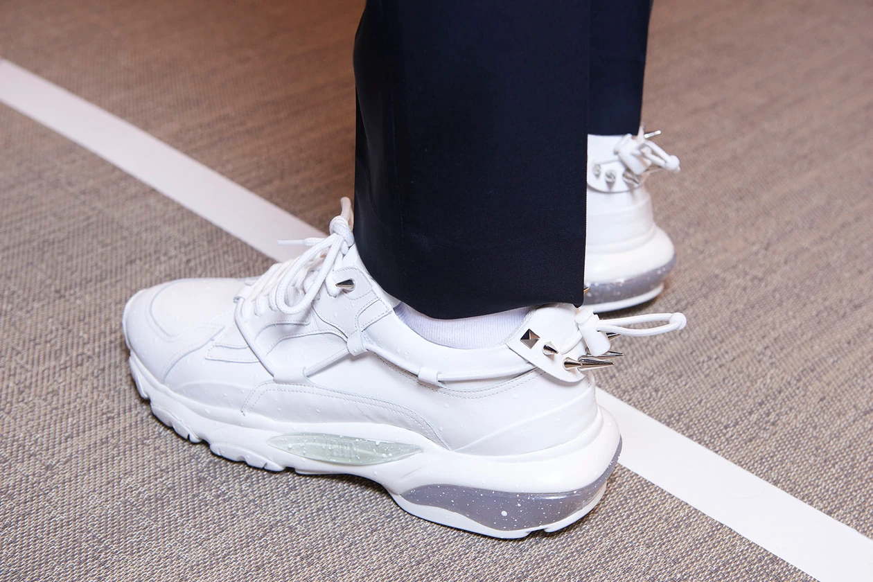 VALENTINO 靠什麼闖入 Chunky Sneakers「戰局」?