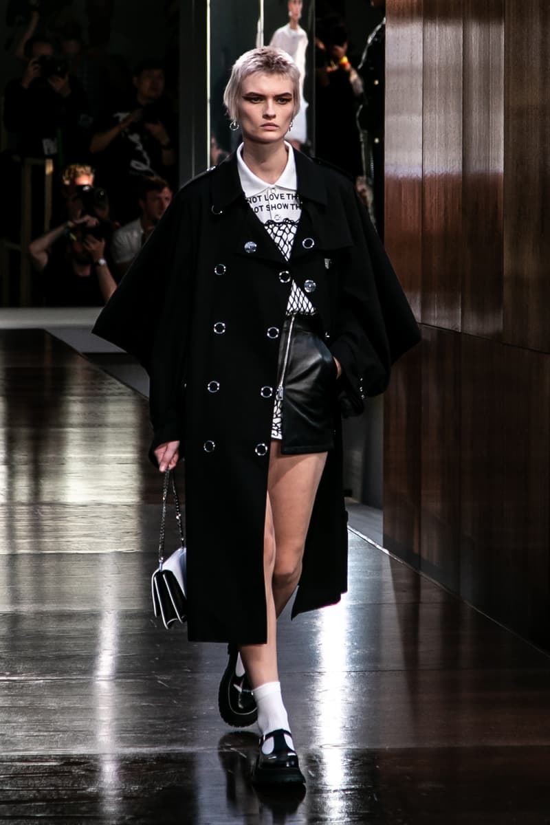 Riccardo Tisci 首秀登場-Burberry 於倫敦時裝周發佈 2019 春夏系列
