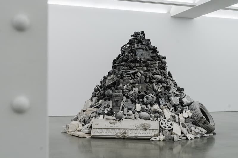 混凝土藝術超跑!走進 Daniel Arsham 最新美國紐約個展「3018」