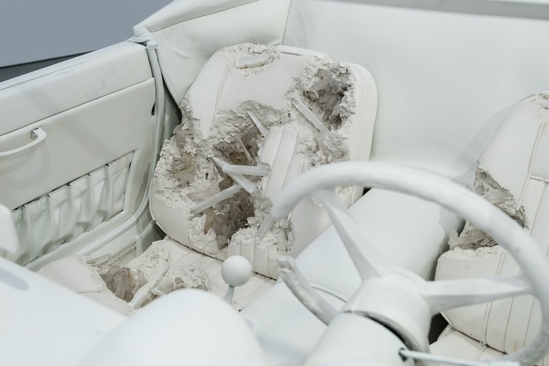 混凝土藝術超跑！走進 Daniel Arsham 最新美國紐約個展「3018」