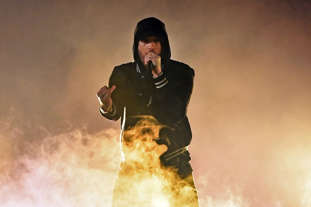 絕地反擊 - Eminem《Kamikaze》奪下 Billboard 200 榜首！
