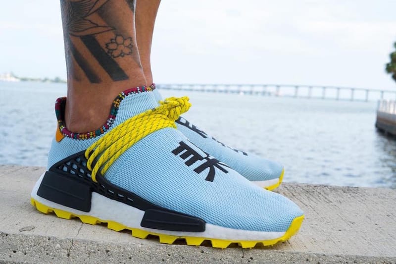 adidas pharrell hu nmd clear sky