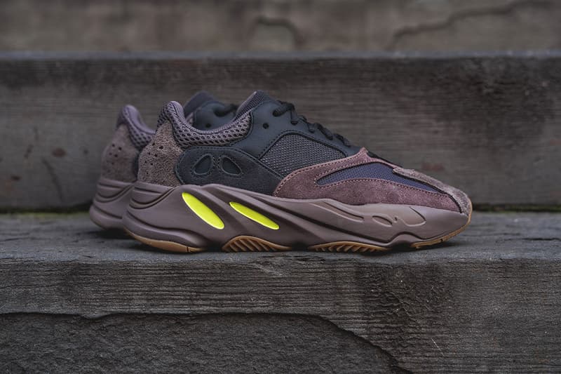 近賞 YEEZY BOOST 700 全新配色設計「Mauve」