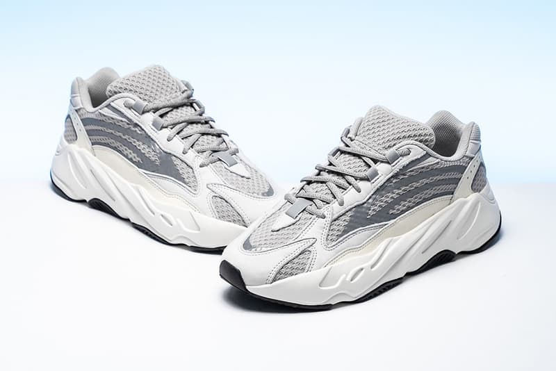 率先近賞 YEEZY BOOST 700 V2 全新配色設計「Static」