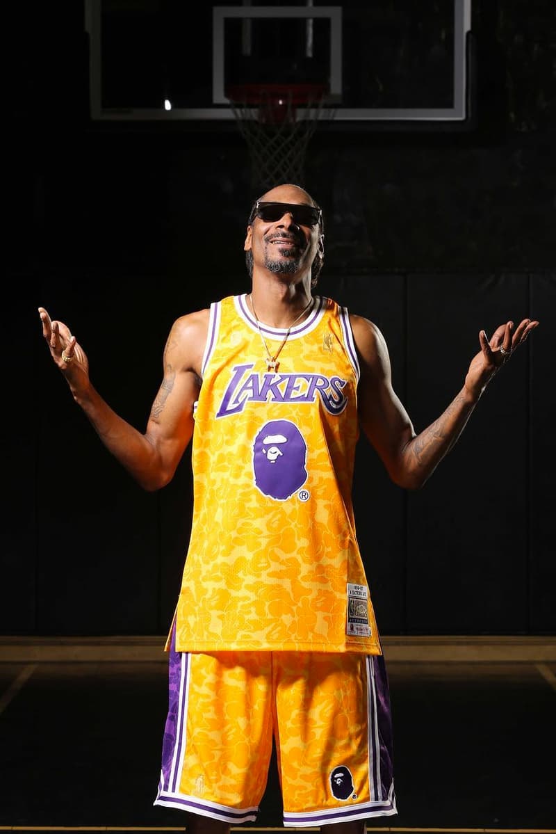 Snoop Dogg 加持-A BATHING APE® x MITCHELL & NESS 造型錄釋出