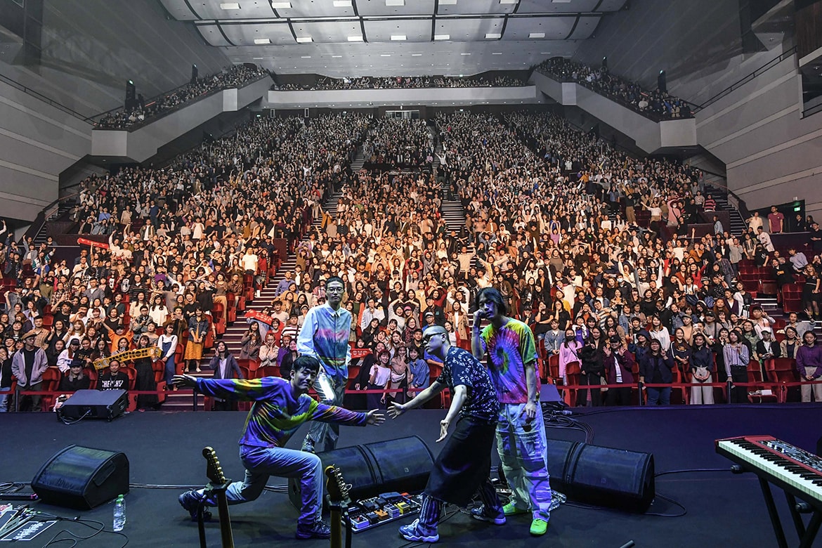 座無虛席 − 現場直擊韓國大勢樂團 HYUKOH「24」台灣巡迴演唱會