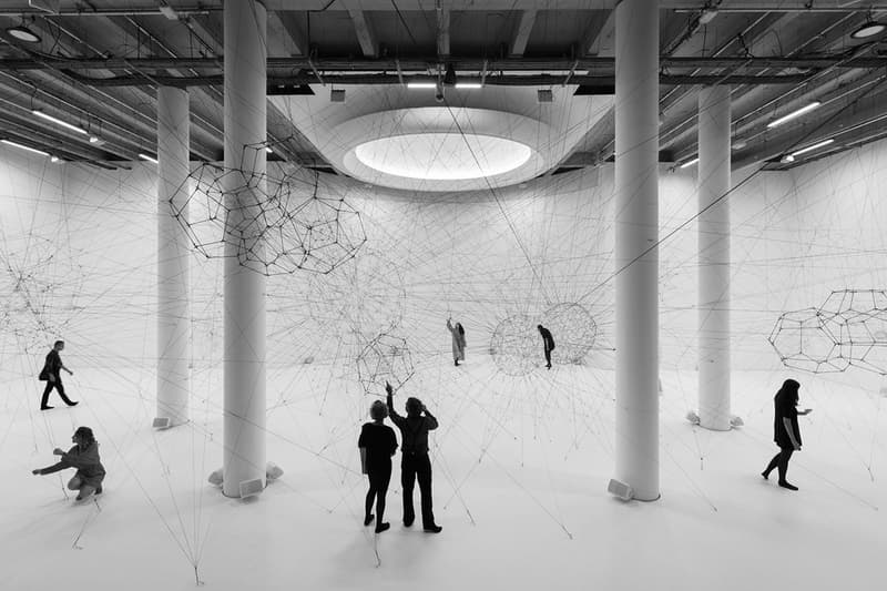 阿根廷裝置藝術家 Tomás Saraceno 展出新作「On Air」