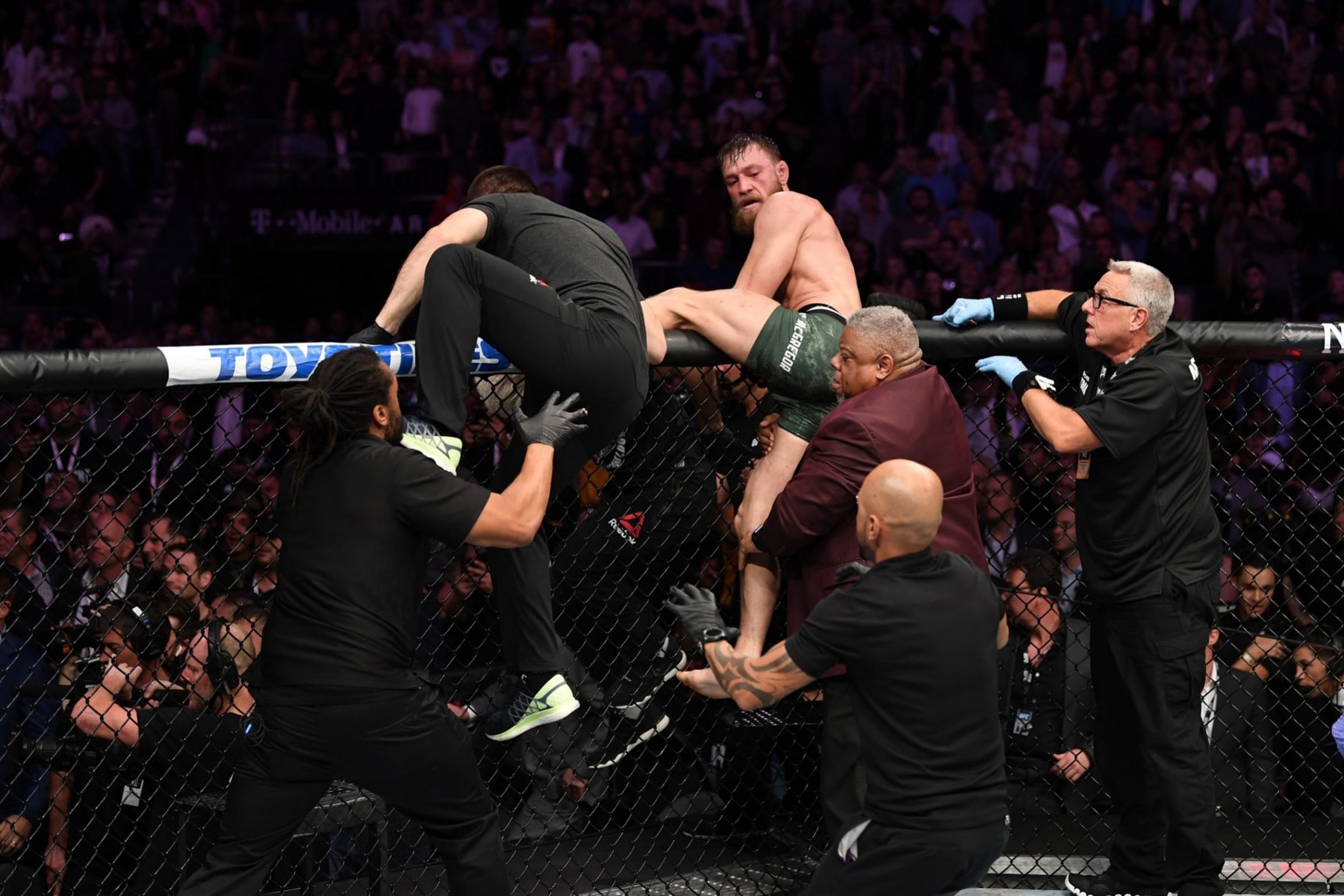 UFC 229 : Khabib vs McGregor 戰後大動亂