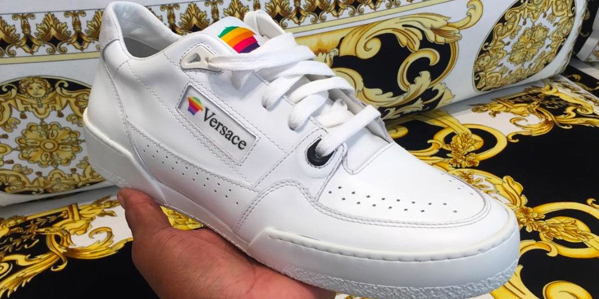 Versace 以新款運動鞋「致敬」Apple 激罕 Computer Sneaker