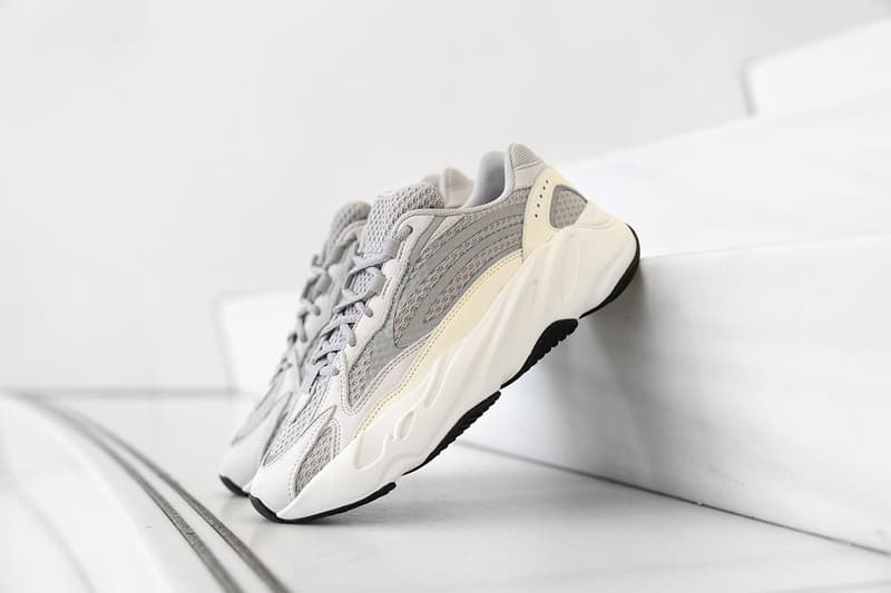 YEEZY BOOST 700 V2 全新「Static」配色更多細節近賞