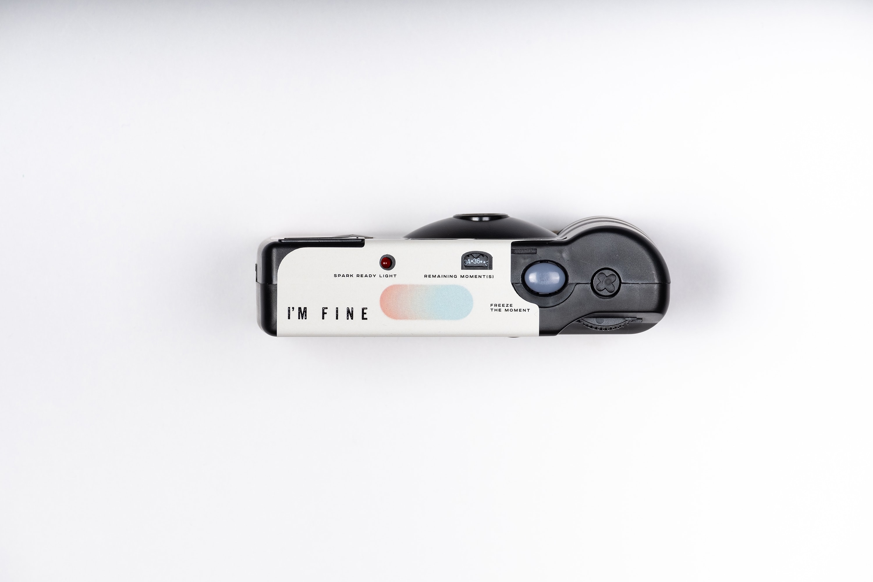 NINM Lab 推出「I'M FINE」即用即棄菲林相機