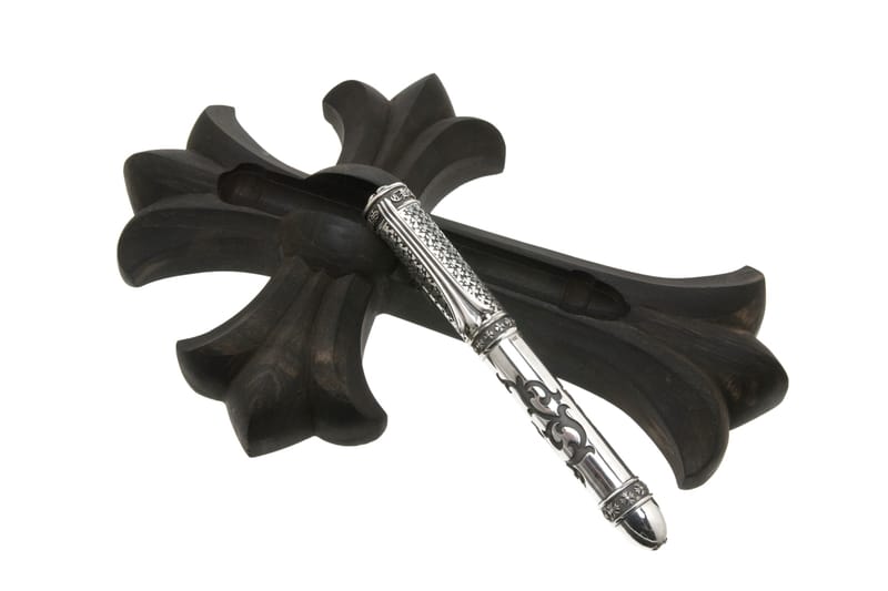 Chrome Hearts 推出 2018 假日季全新配件及家品系列