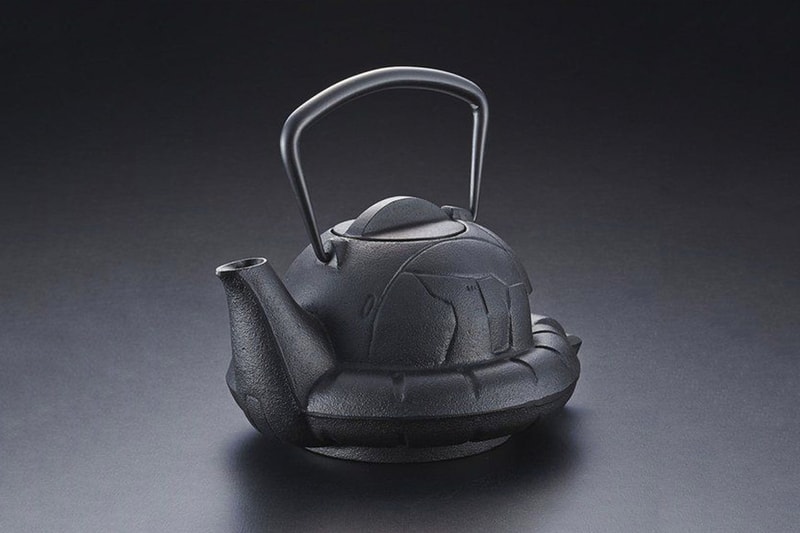 文物級技術－南部鐵器鑄製 ZAKU 頭造型生鐵茶壺