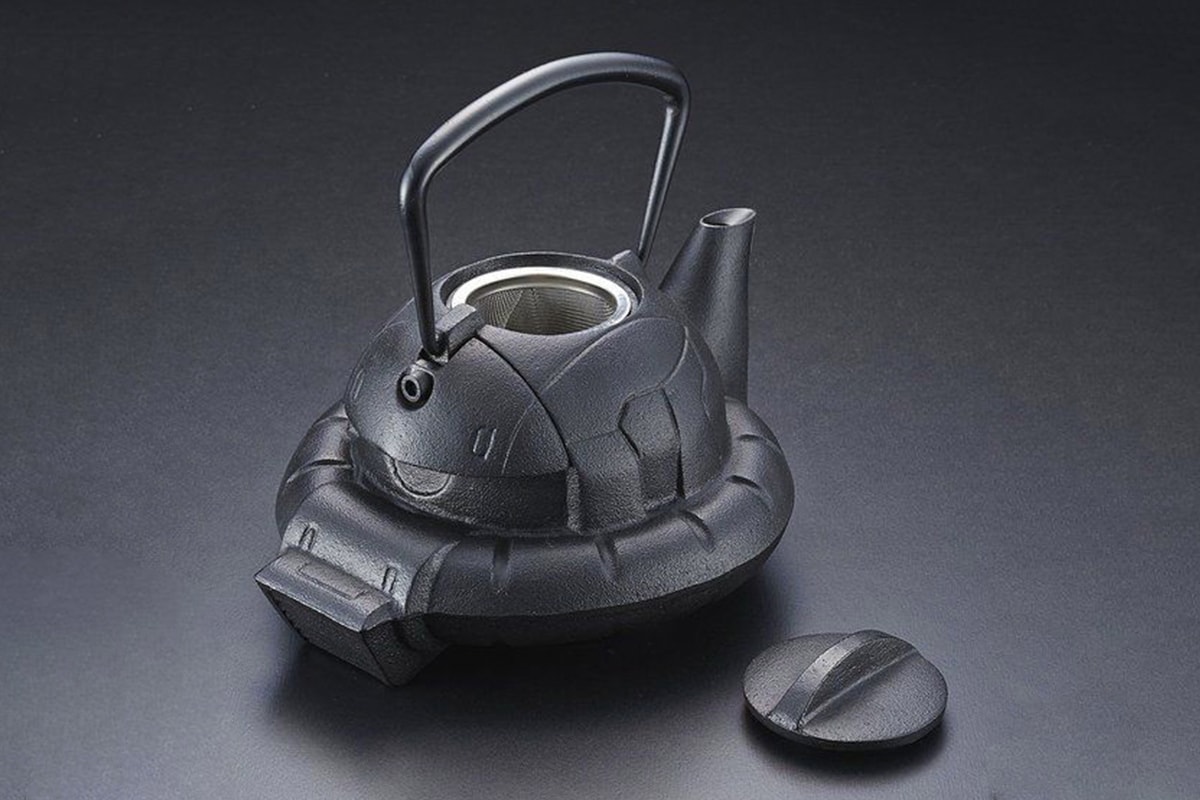 文物級技術－南部鐵器鑄製 ZAKU 頭造型生鐵茶壺