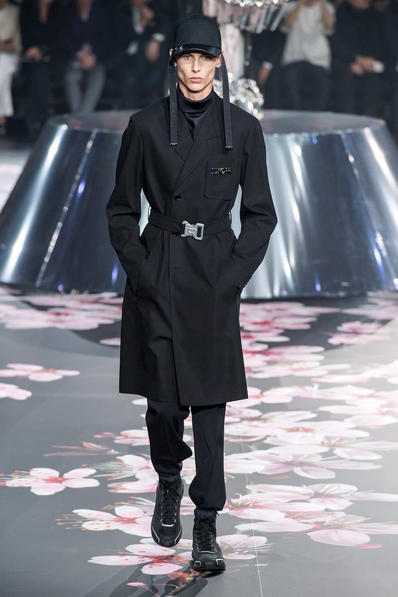 空山基加持！Dior 2019 早秋系列於東京正式發佈