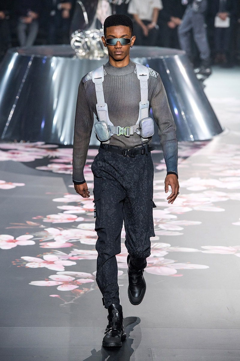 空山基加持！Dior 2019 早秋系列於東京正式發佈