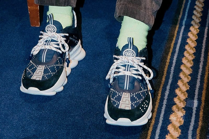 高端改造－Versace x UNITED ARROWS & SONS 為 Chain Reaction 注入日本傳統工藝