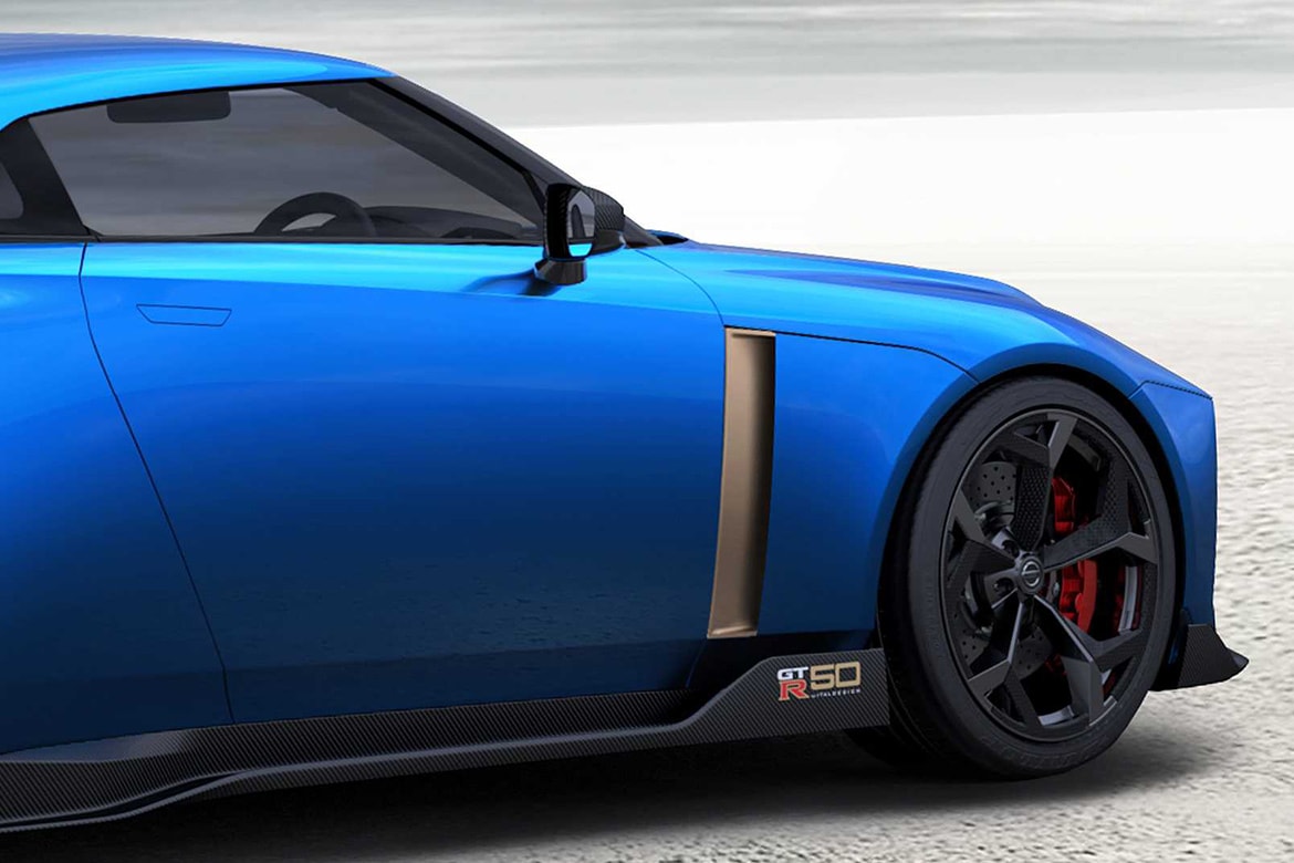 搶先預覽 Nissan 聯手 Italdesign 打造日產 GT-R50 藍色樣式完整面貌