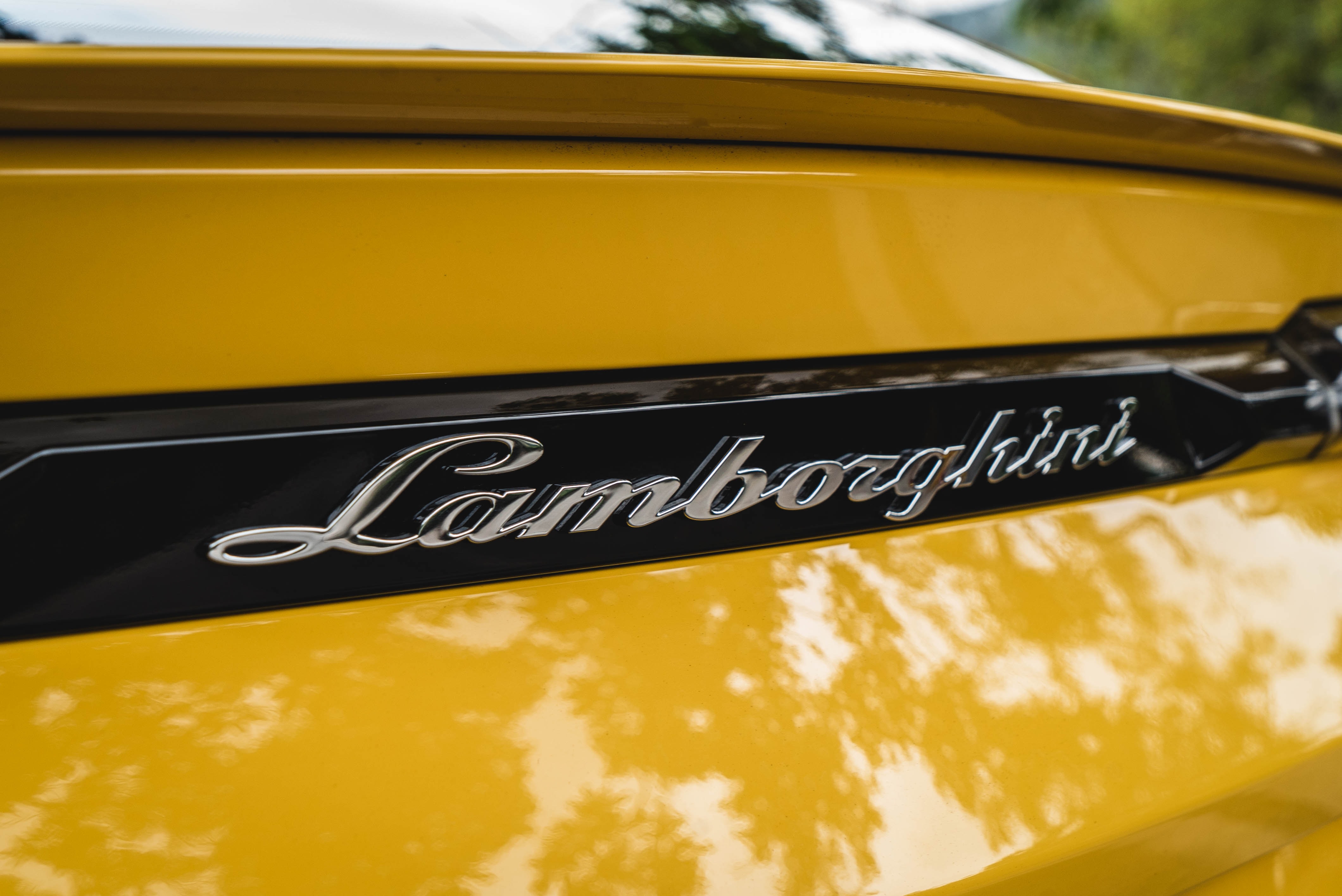 HYPEBEAST 實測 Lamborghini 首部超級 SUV「Urus」