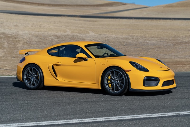 WhatsApp 創辦人即將出售 10 輛 Porsche 豪車收藏