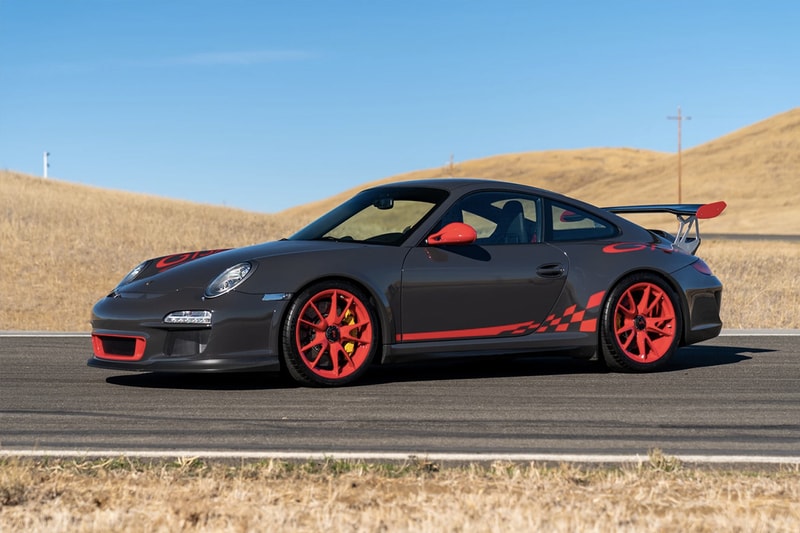WhatsApp 創辦人即將出售 10 輛 Porsche 豪車收藏