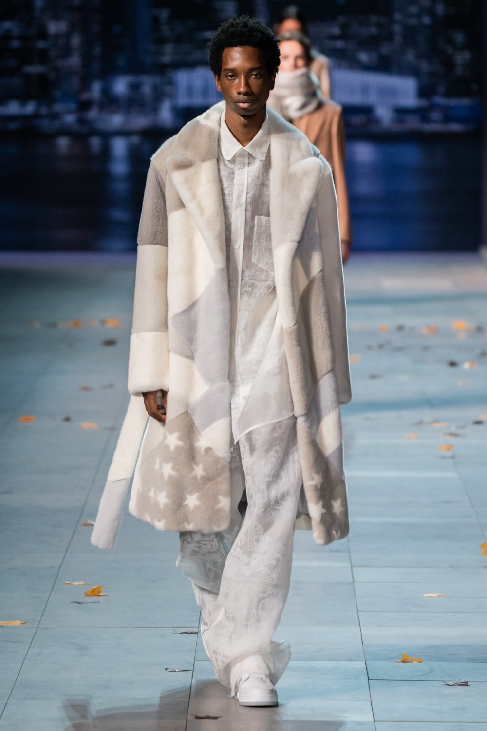 巴黎時裝周 − Louis Vuitton 發佈 2019 秋冬系列