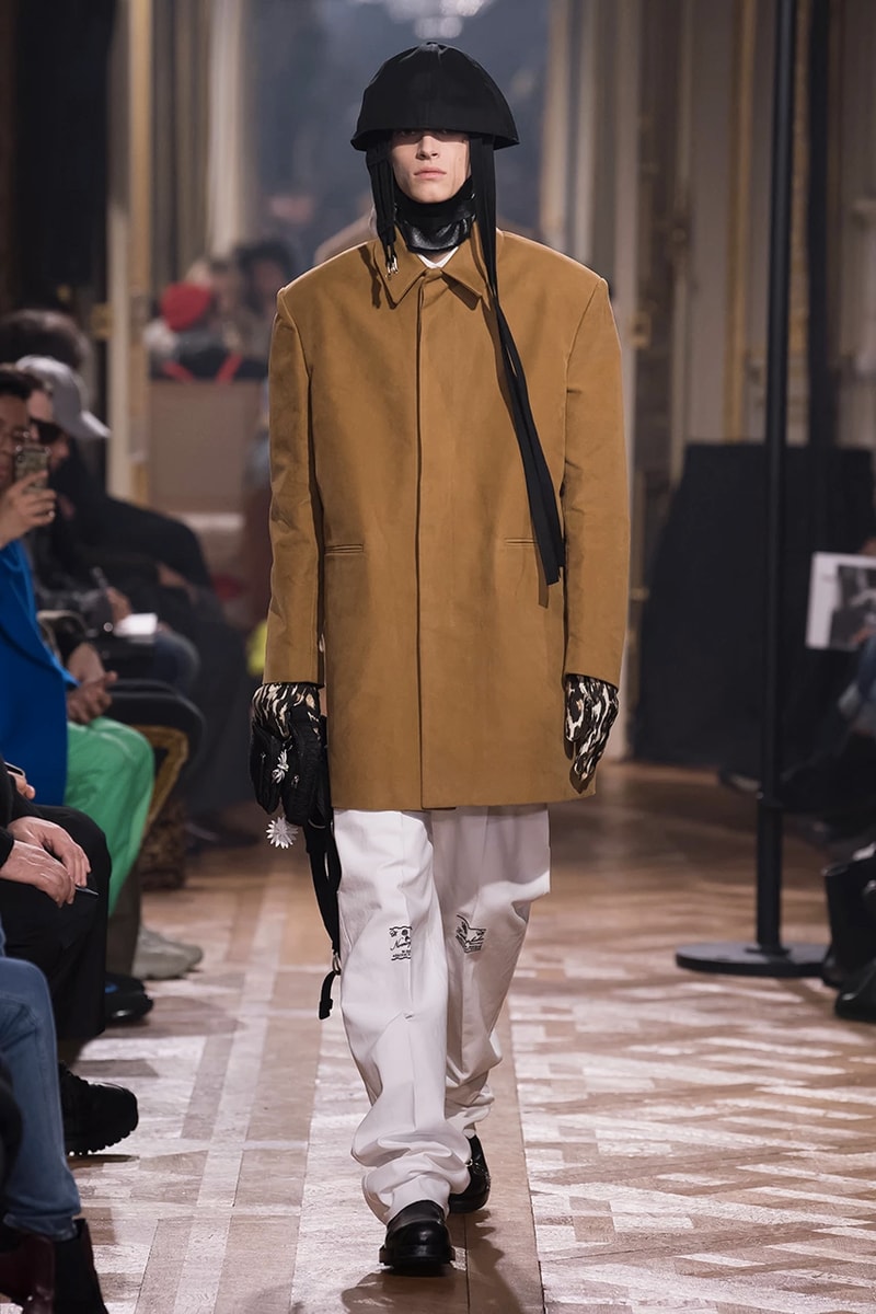 巴黎時裝周 − 離開 Calvin Klein 的首秀！Raf Simons 發佈 2019 秋冬系列