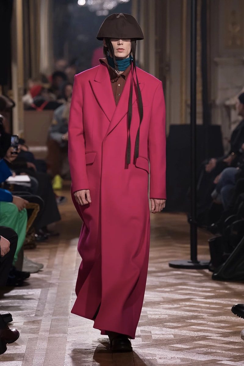 巴黎時裝周 − 離開 Calvin Klein 的首秀！Raf Simons 發佈 2019 秋冬系列