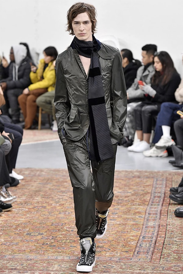 巴黎時裝周 − sacai 發佈 2019 秋冬系列