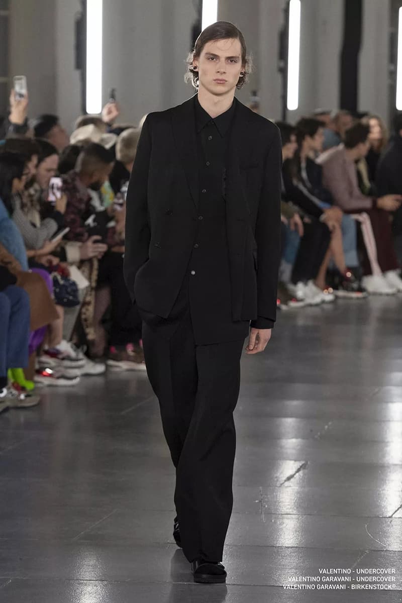 巴黎時裝周 − Valentino 發佈 2019 秋冬系列