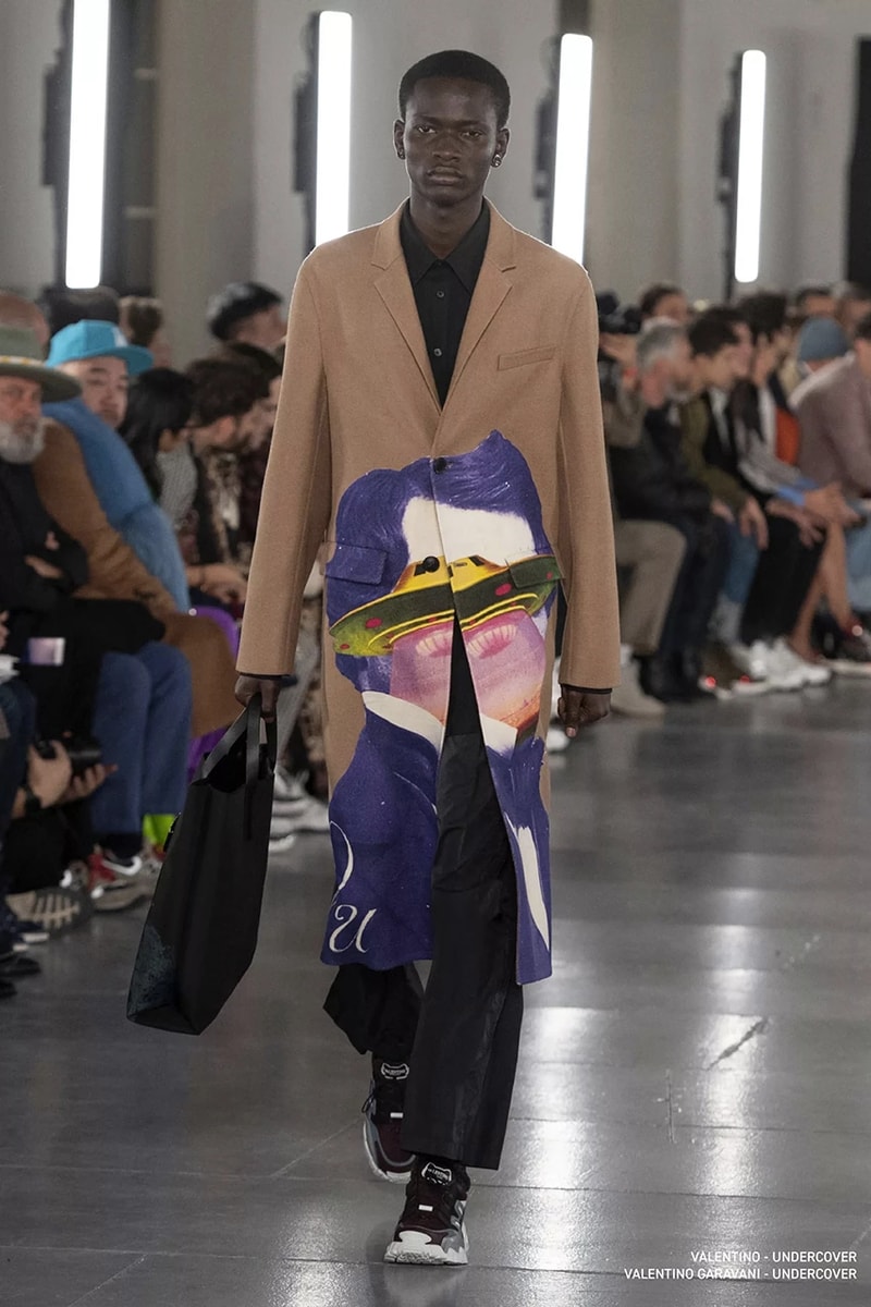巴黎時裝周 − Valentino 發佈 2019 秋冬系列