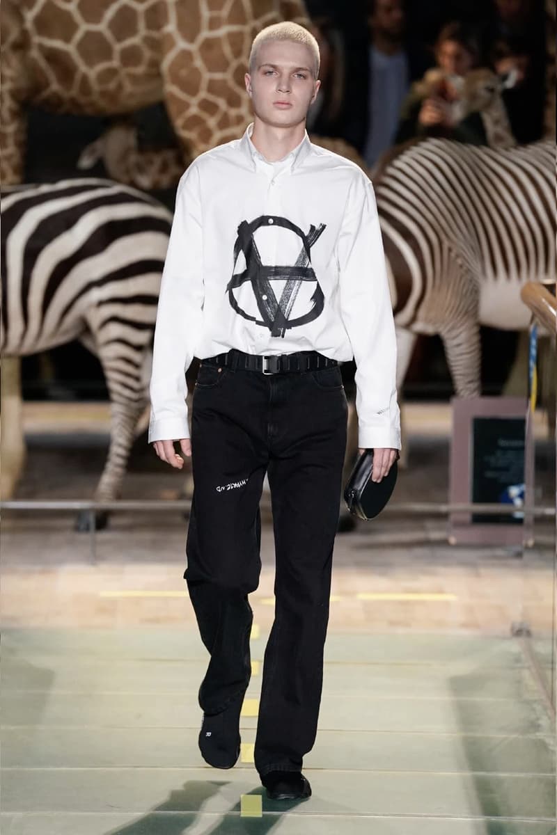 巴黎時裝周 − Vetements 發佈 2019 秋冬系列