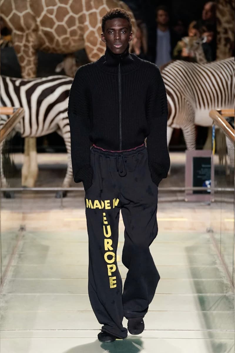 巴黎時裝周 − Vetements 發佈 2019 秋冬系列