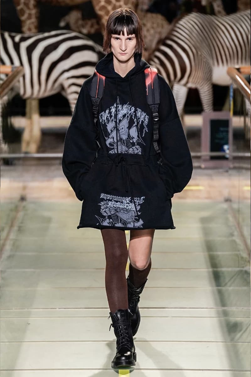 巴黎時裝周 − Vetements 發佈 2019 秋冬系列