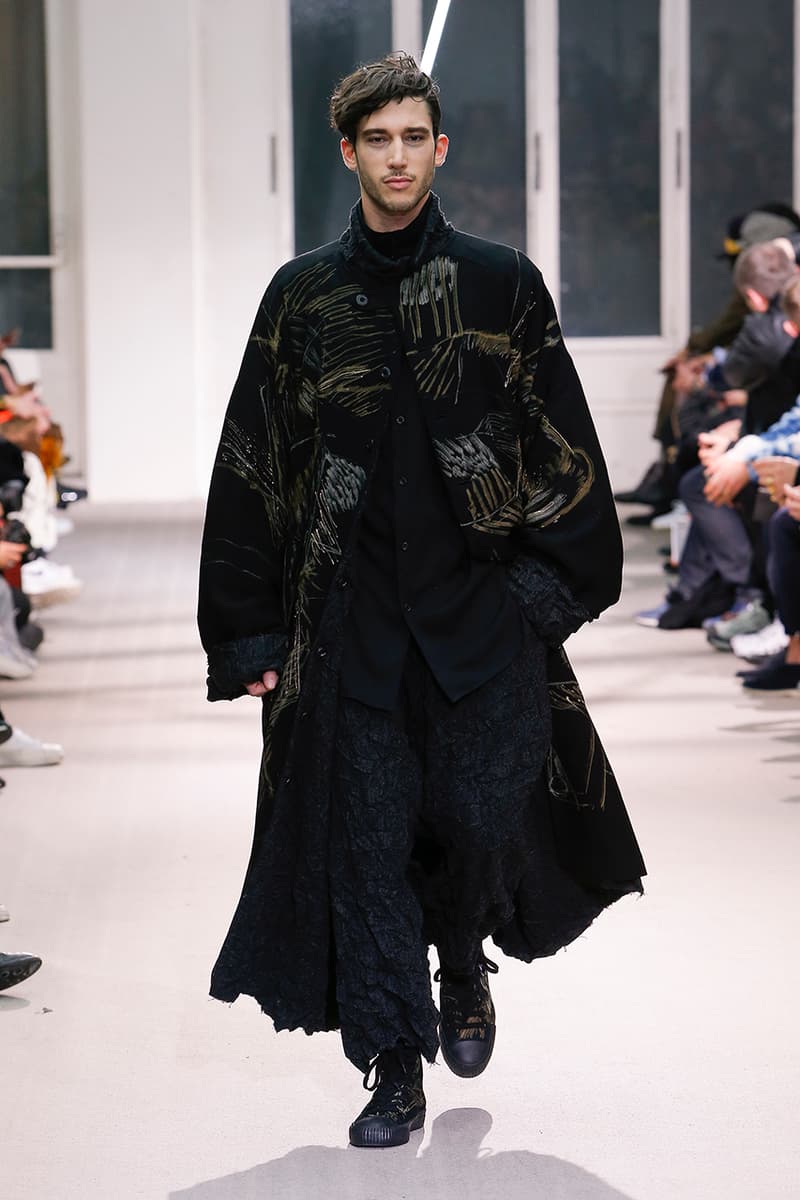 巴黎時裝周 − Yohji Yamamoto 發佈 2019 秋冬系列