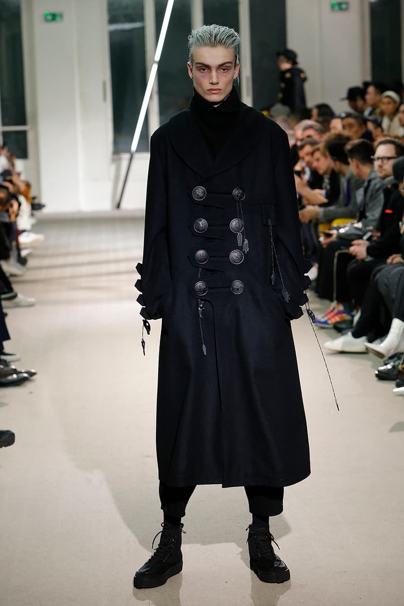 巴黎時裝周 − Yohji Yamamoto 發佈 2019 秋冬系列