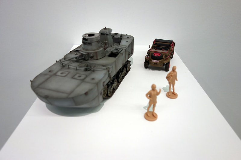 率先走進 AK Girls and Panzer－陳擎耀個展