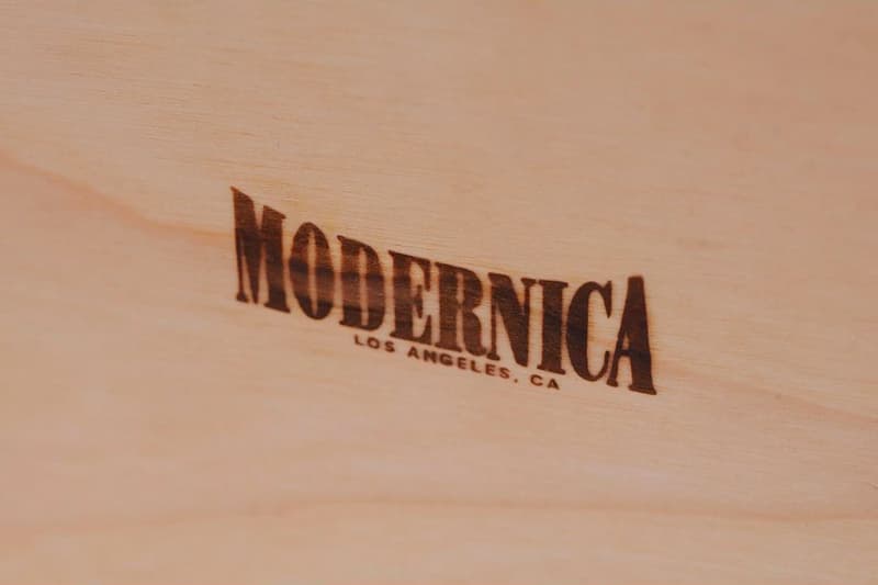 A BATHING APE® x Modernica 全新聯乘 Fiber Shell Chair 登場