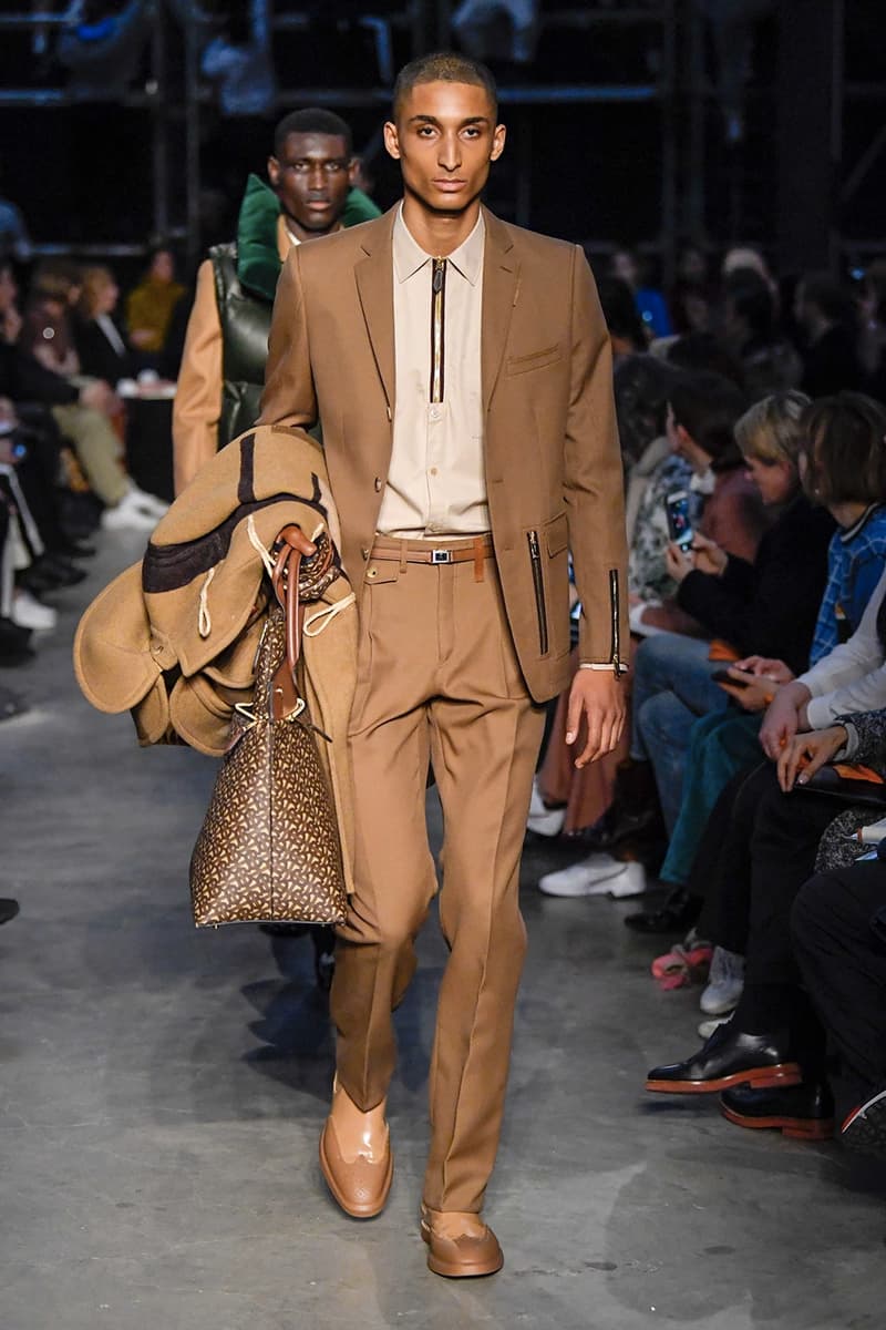 倫敦時裝周 − Burberry 發佈 2019 秋冬系列