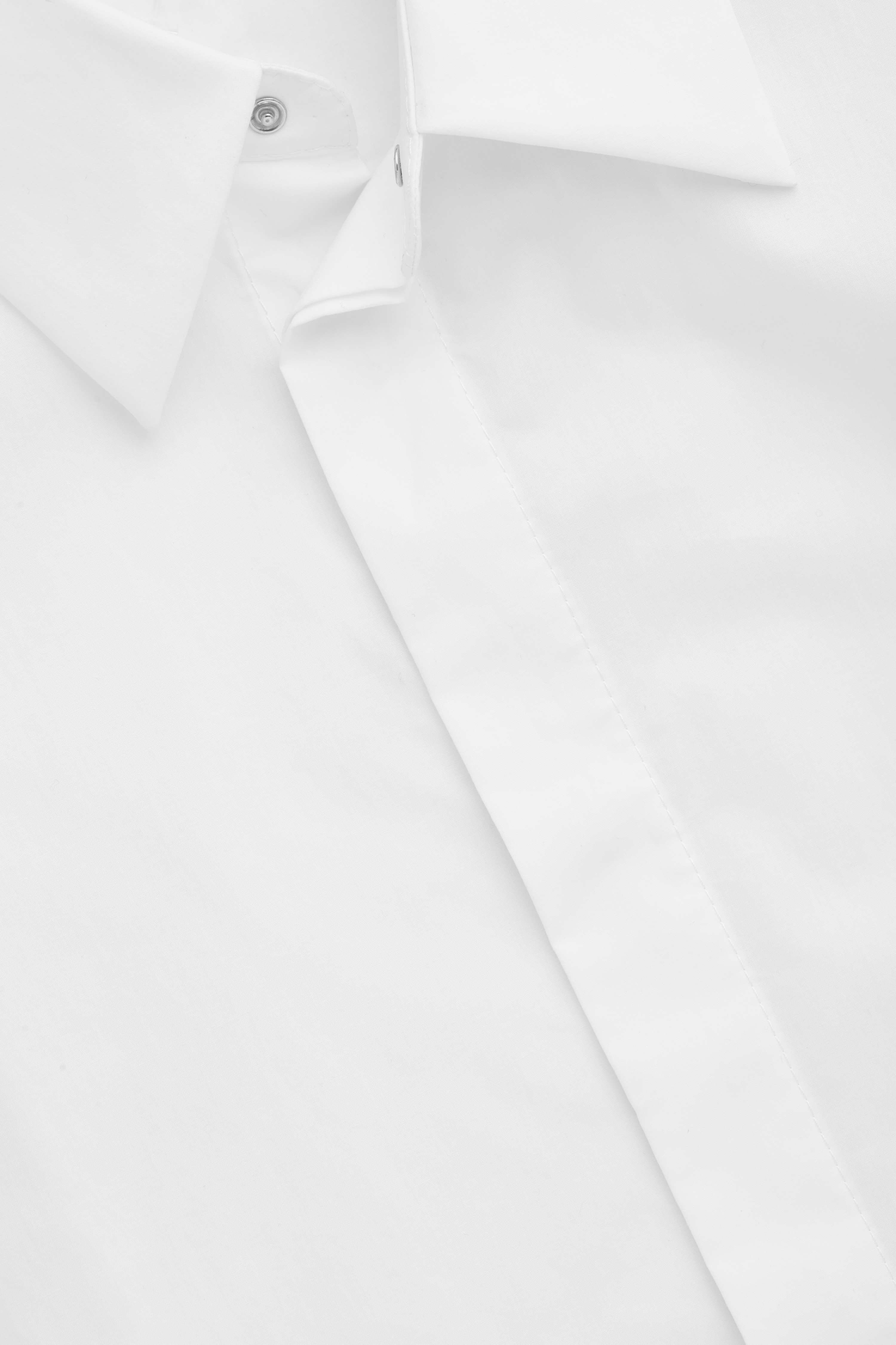 專注剪裁－COS 推出全新 White Shirt Project 系列