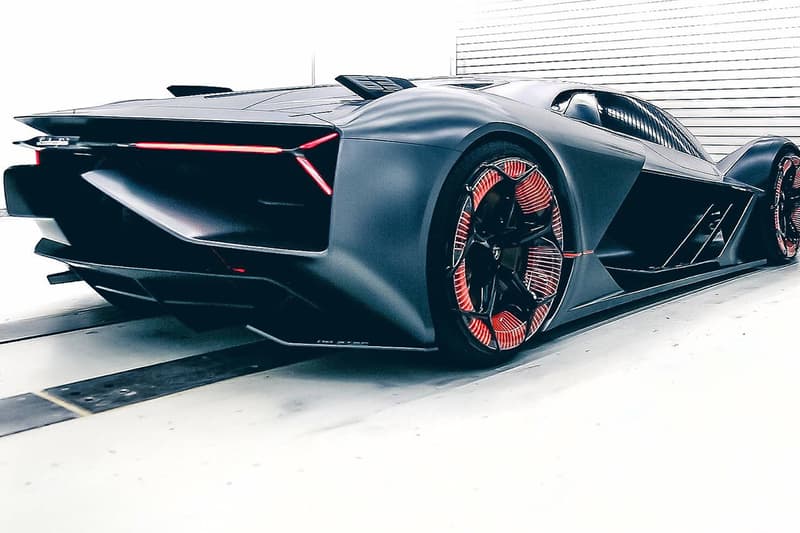 神牛現世 − Lamborghini 全新油電混合超跑 LB48H 即將登場
