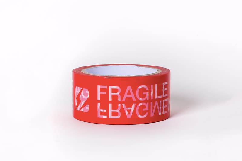 sacai x fragment design 再度攜手帶來「Do Nothing but sacai」別注系列