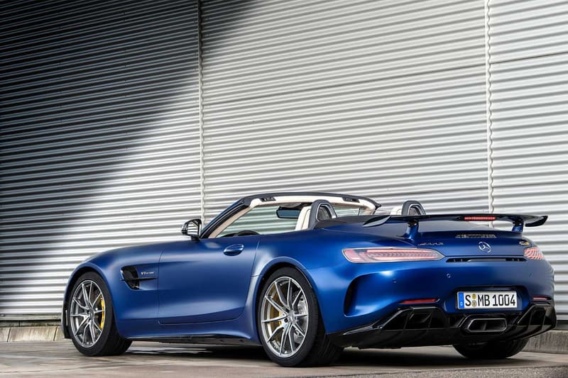 Mercedes-AMG 發佈全新軟頂開篷車 AMG GT R Roadster