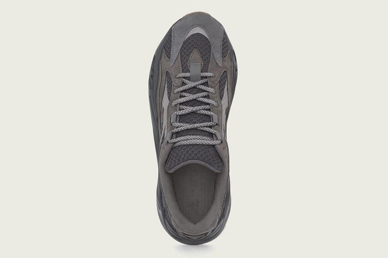 YEEZY BOOST 700 V2 å¨æ°éè²ãGeodeãå®æ¹åè¼¯ç¼ä½