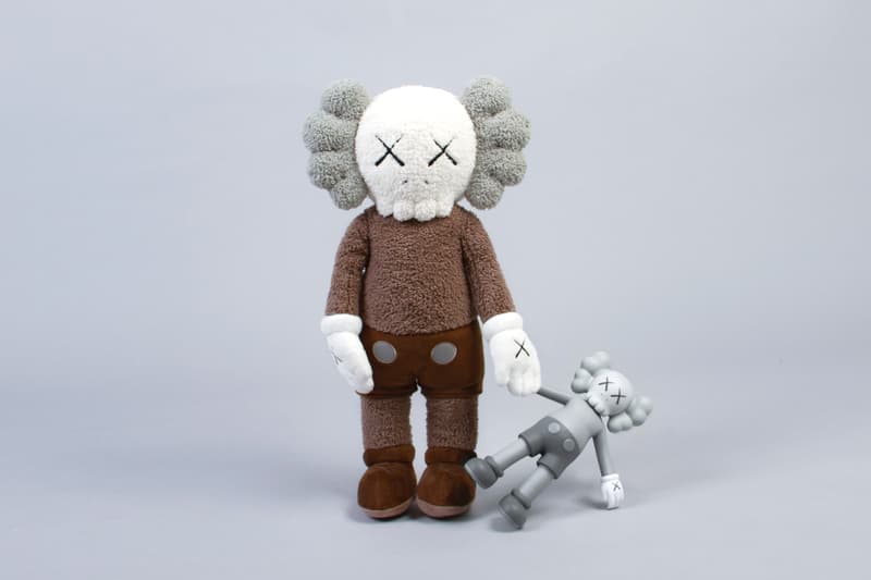 重磅突擊-「KAWS:HOLIDAY」香港站追加 20" Companion 毛絨公仔