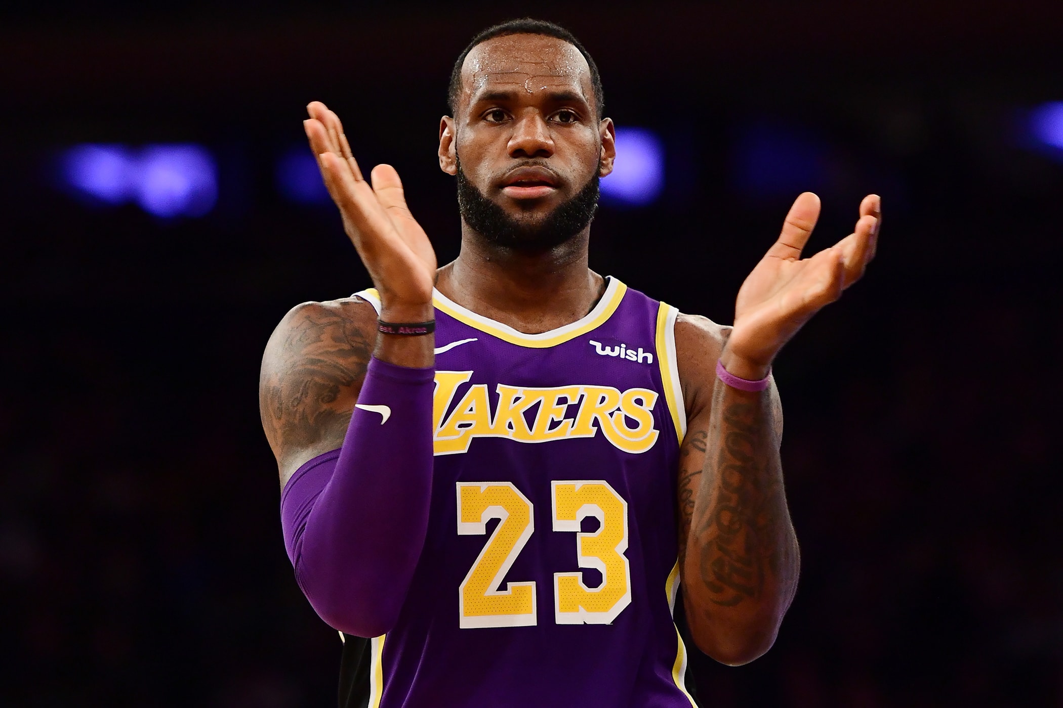 Lakers 連續 6 年失敗！LeBron James 自 2004-05 賽季以來首次缺席 NBA 季後賽