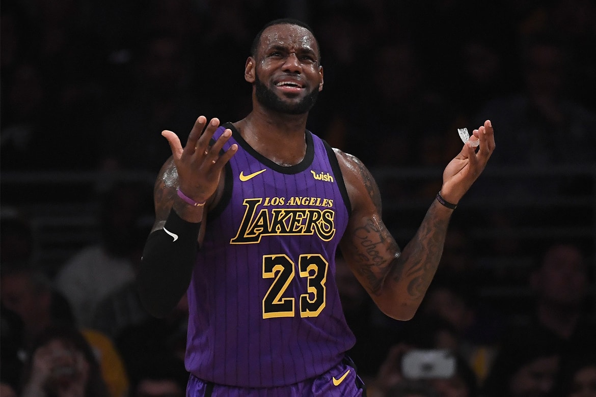 球隊會議 − Lakers 要求 LeBorn James 不得於隊友失誤時予以譴責