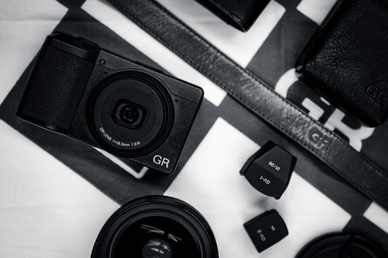 近賞 Ricoh 新一代掌上街拍神器 GR III