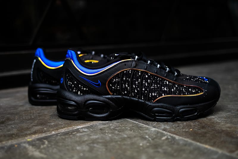 nike supreme air max tailwind