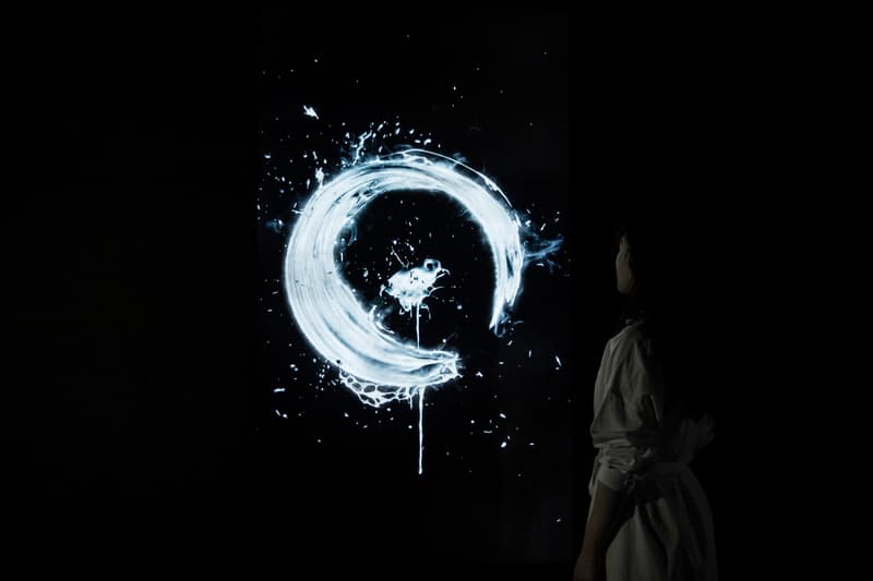 率先走進 teamLab 上海最新展覽「teamLab: 油罐中的水粒子世界」
